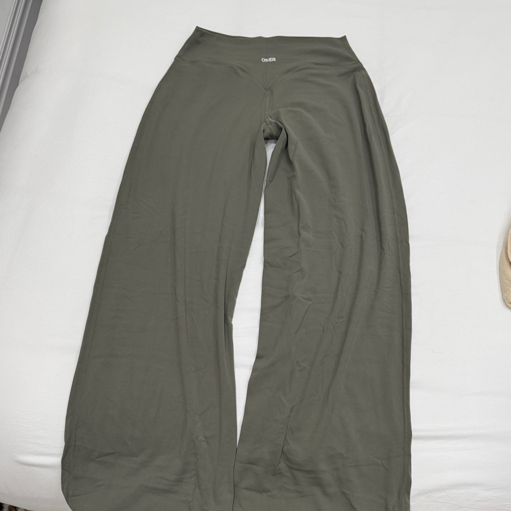 Oner Active alpine green straight leg soft motion